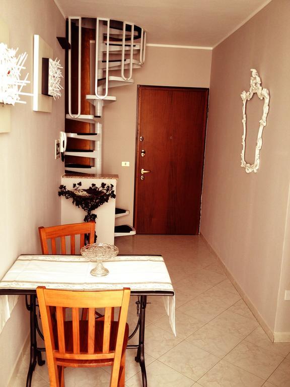 B&B Il Cortile Calolziocorte Bagian luar foto