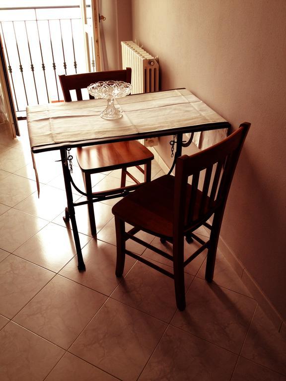 B&B Il Cortile Calolziocorte Bagian luar foto