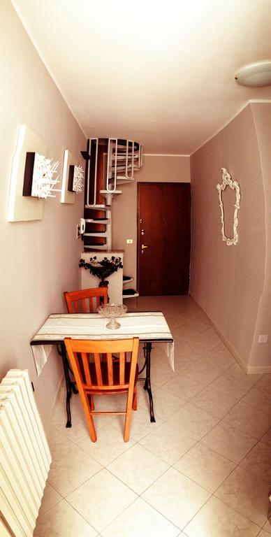 B&B Il Cortile Calolziocorte Bagian luar foto